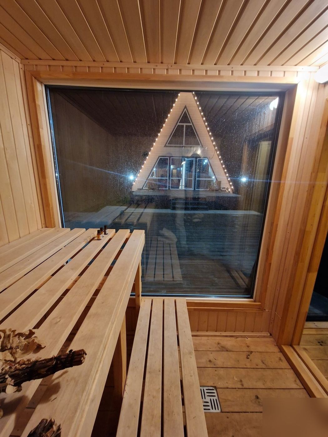 Баня с панорамным окном